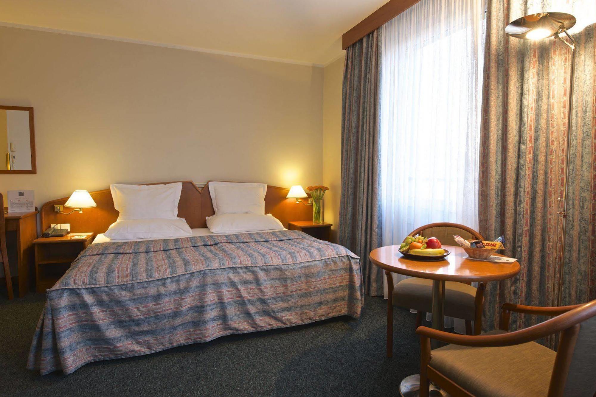 Plaza - Czech Leading 4* Praag